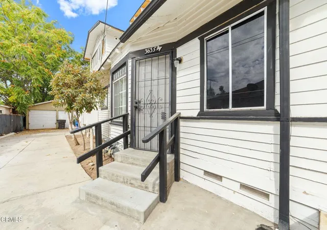 Homes for sale in Riverside, CA | 3633 Kansas Ave, Riverside, CA 92507 | MLS# P1-26538