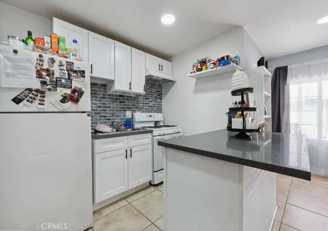Photo 2 of Multi family home for sale at 603 Hill, Bakersfield, CA 93306 | MLS# RS26071590 | Listing updated on 2026-10-04