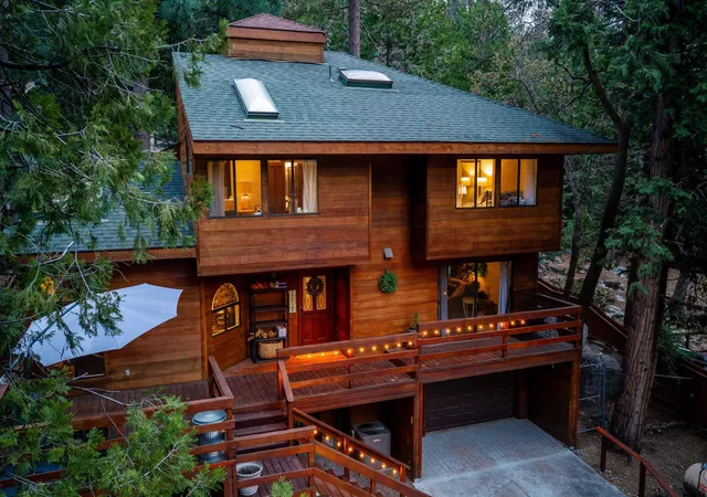 Homes for sale in Idyllwild, CA | 24680 Fern Valley Rd, Idyllwild, CA 92549 | MLS# 219145770DA