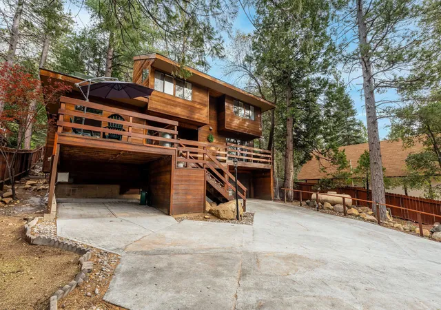 Homes for sale in Idyllwild, CA | 24680 Fern Valley Rd, Idyllwild, CA 92549 | MLS# 219145770DA