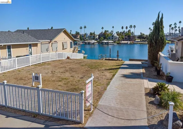 Homes for sale in Discovery Bay, CA | 4475 Discovery Pt, Discovery Bay, CA 94505 | MLS# 41129513