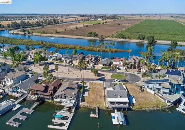 Homes for sale in Discovery Bay, CA | 4475 Discovery Pt, Discovery Bay, CA 94505 | MLS# 41129513