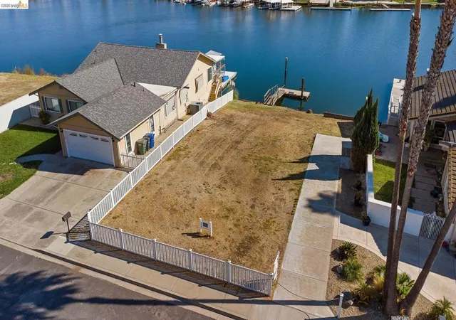 Homes for sale in Discovery Bay, CA | 4475 Discovery Pt, Discovery Bay, CA 94505 | MLS# 41129513