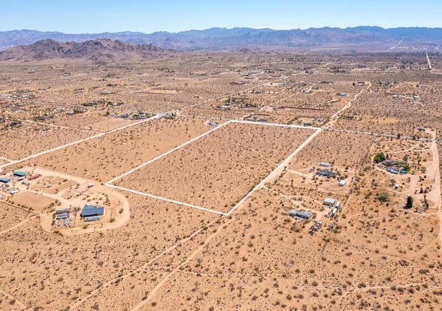 1st image of 1 Aberdeen Dr, Yucca Valley, CA 92284 | MLS# 219145780DA