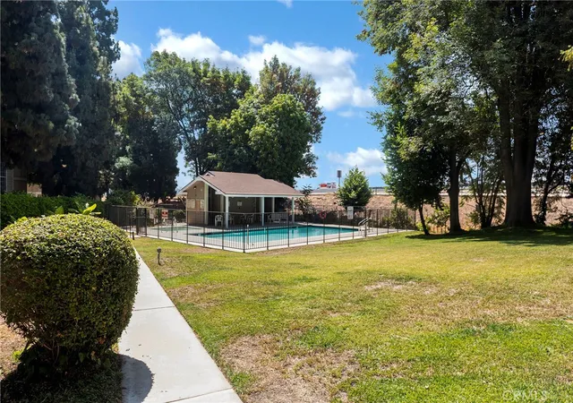 Homes for sale in Sylmar, CA | 11350 Foothill Boulevard, Sylmar, CA 91342 | Houzeo