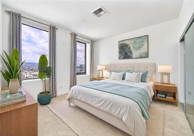 2nd image of 3810 Wilshire #1904, Los Angeles, CA 90010 | MLS# PW26069513