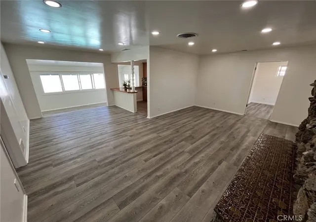 4th image of 16539 Plummer St, North Hills, CA 91343 | MLS# IV26070505