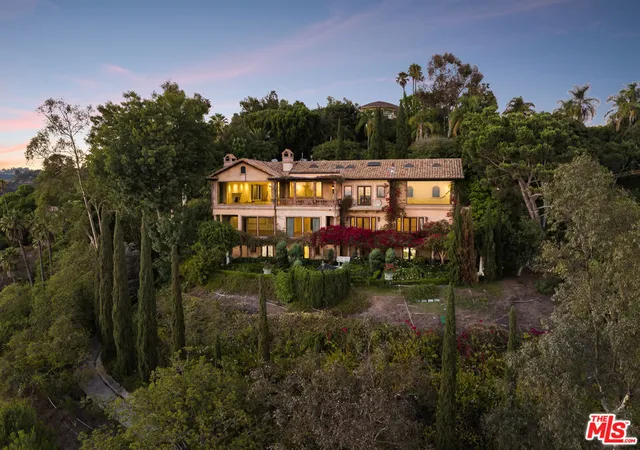 2nd image of 1031 Bel Air Ct, Los Angeles, CA 90077 | MLS# 26673157