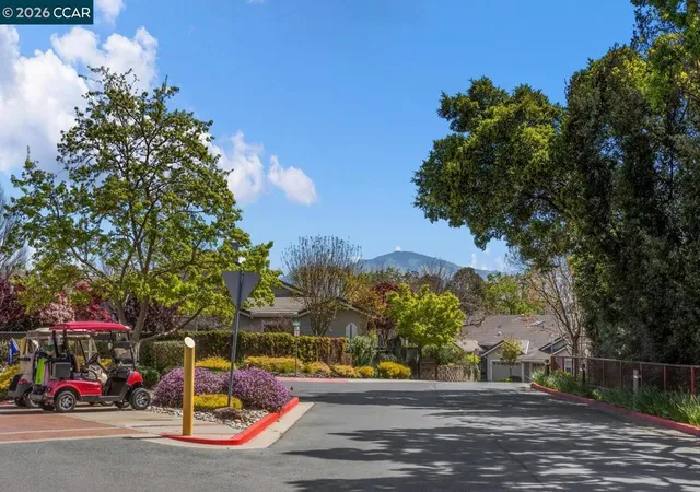 Homes for sale in Walnut Creek, CA | 657 Terra California Dr #5, Walnut Creek, CA 94595 | MLS# 41129588
