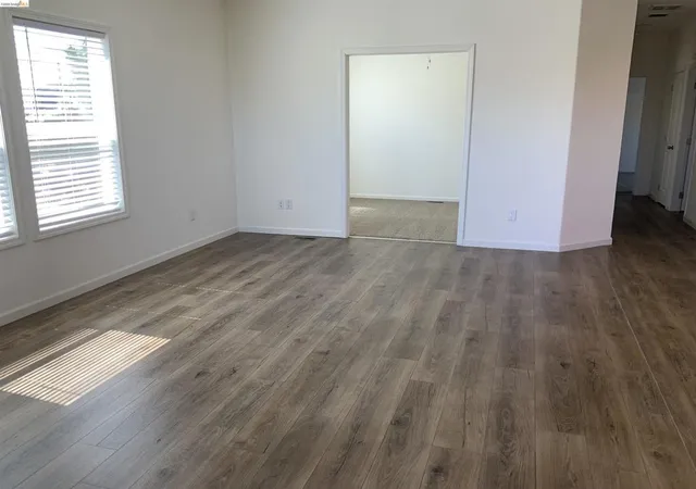 5th image of 214 Maui Dr, Pittsburg, CA 94565 | MLS# 41129593