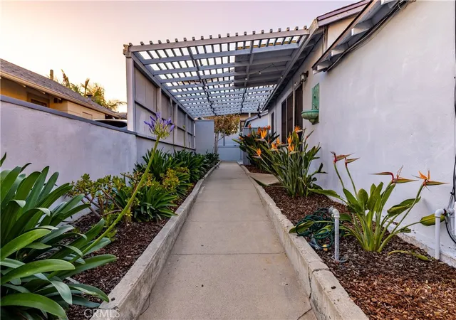 Listing Photo 5 - Condo for sale in building located at 351 San Luis Ave, Pismo Beach, CA 93449