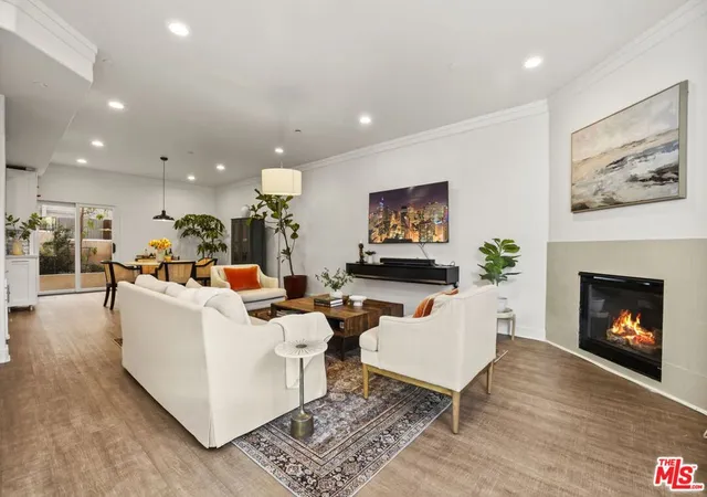 Homes for sale in Santa Monica, CA | 1253 18Th St, Santa Monica, CA 90404