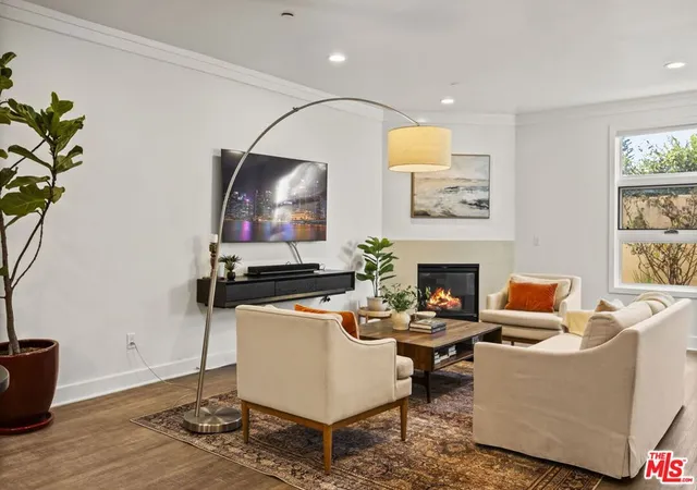 Homes for sale in Santa Monica, CA | 1253 18Th St, Santa Monica, CA 90404