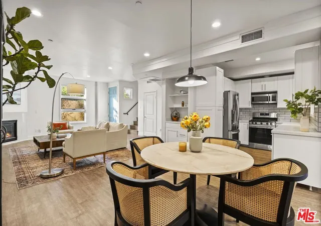 Homes for sale in Santa Monica, CA | 1253 18Th St, Santa Monica, CA 90404