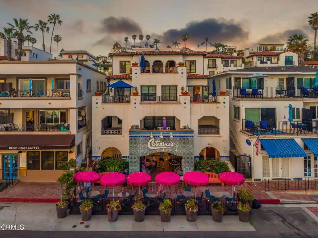 Listing Photo 1 - Condo for sale in 614 Avenida Victoria located at 614 Avenida Victoria, San Clemente, CA 92672 - Unit 614 Avenida Victoria