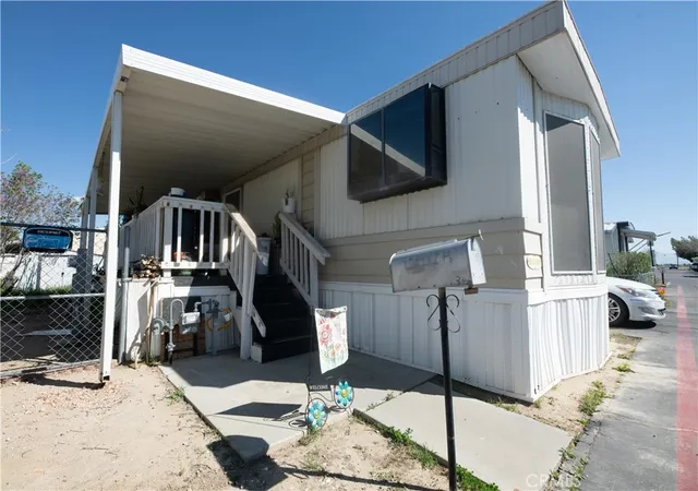 2nd image of 3753 E Avenue I #34, Lancaster, CA 93535 | MLS# SR26072032