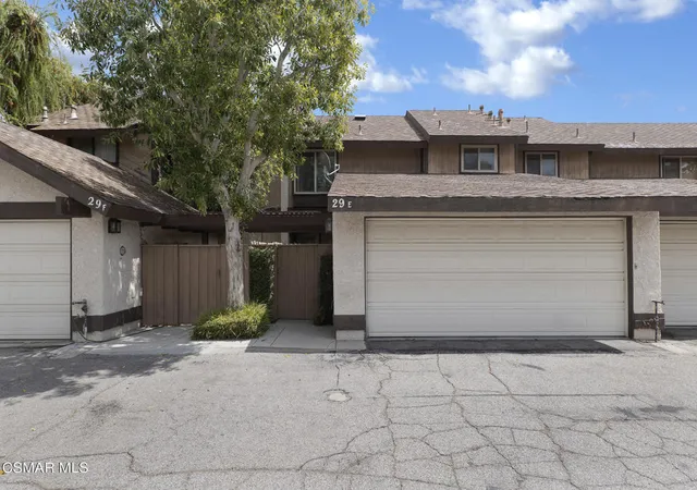 Homes for sale in Newhall, CA | 24829 Apple St #E, Newhall, CA 91321 | MLS# 226001528