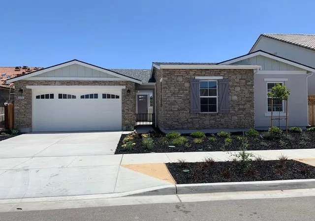 1st image of 3090 Arroyo Dr, Marina, CA 93933 | MLS# ML82041542
