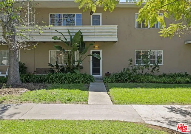 Homes for sale in Los Angeles, CA | 5464 Village Green, Los Angeles, CA 90016 | MLS# 26673283