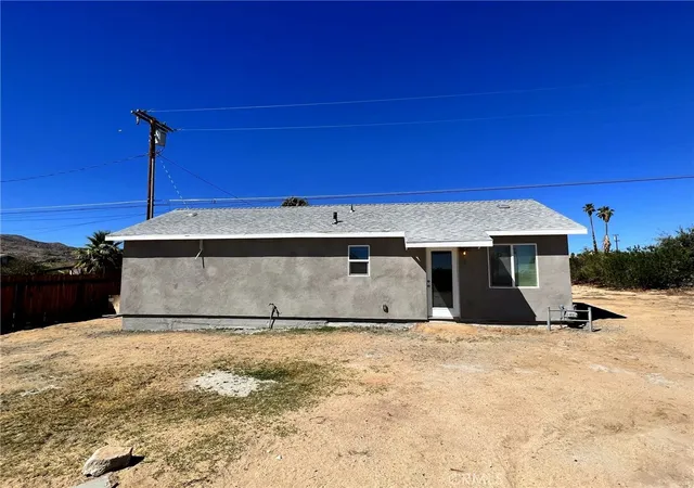 Homes for sale in 29 Palms, CA | 6104 Chia Ave, 29 Palms, CA 92277 | MLS# SW26071904