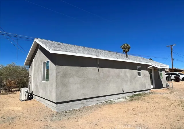 Homes for sale in 29 Palms, CA | 6104 Chia Ave, 29 Palms, CA 92277 | MLS# SW26071904