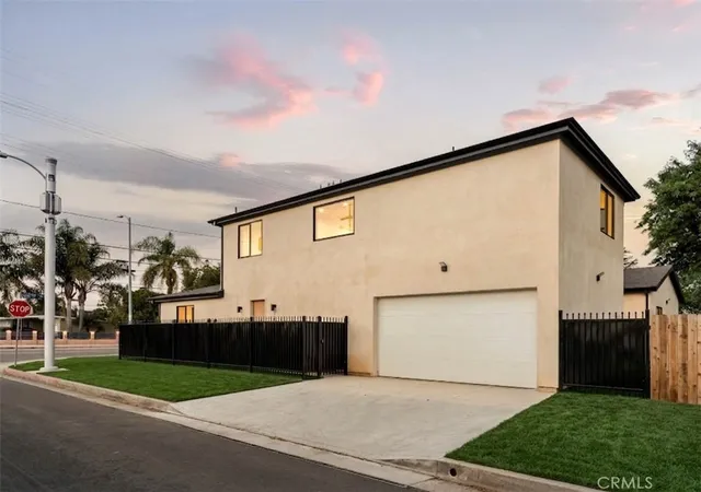 Photo 2 of Single family home for sale at 17852 Saticoy St, Reseda, CA 91335 | MLS# SR26072189 | Listing updated on 2026-04-14
