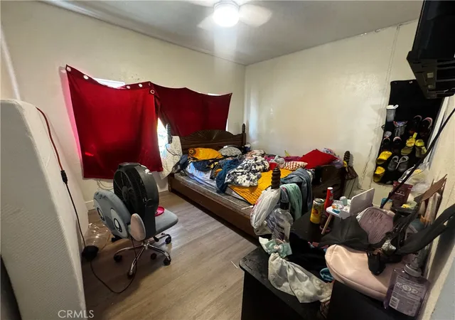 Photo 3 of Sale Pending at 281 E 48th Street, Los Angeles, CA 90011 | MLS# DW26072206 | Listing updated on 2026-09-22