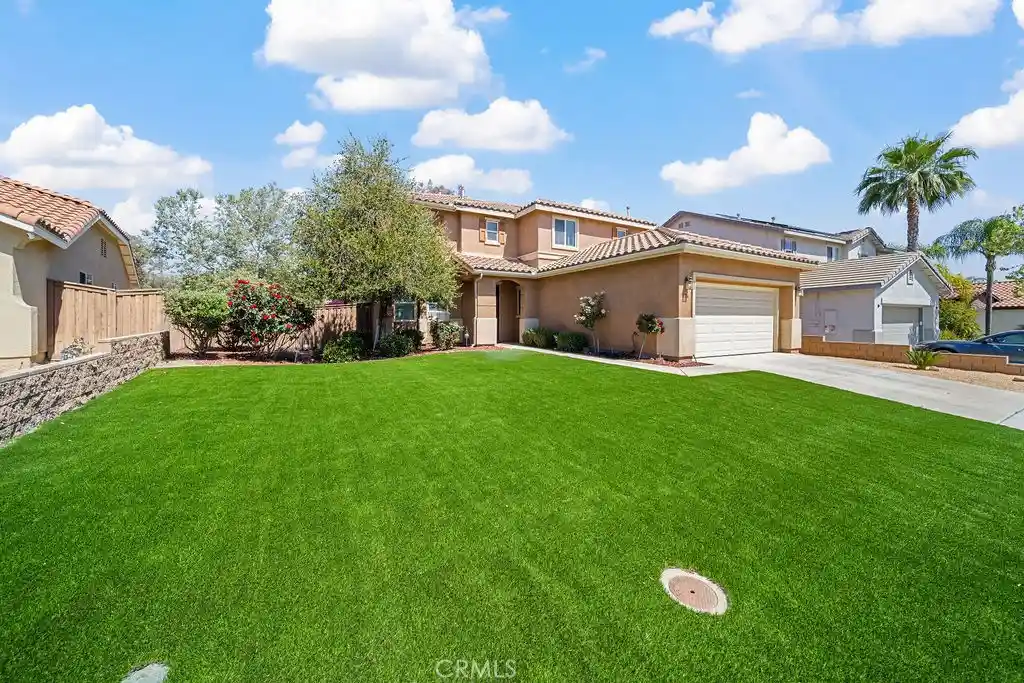 Single family home for sale at 7606 Isla St, Hemet, CA 92545 | MLS# IG26072299