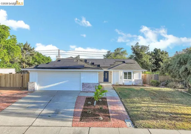 Homes for sale in Oakley, CA | 1060 Woodglen Dr, Oakley, CA 94561 | MLS# 41129651