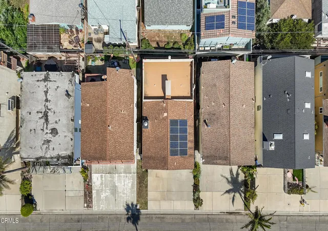2nd image of 317 Melrose Dr, Oxnard, CA 93035 | MLS# V1-35590