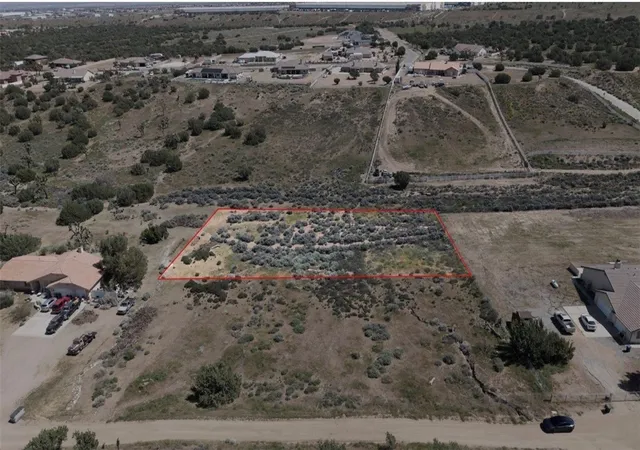 Homes for sale in Oak Hills, CA | 32 Verbena Rd, Oak Hills, CA 92344 | MLS# HD26072379
