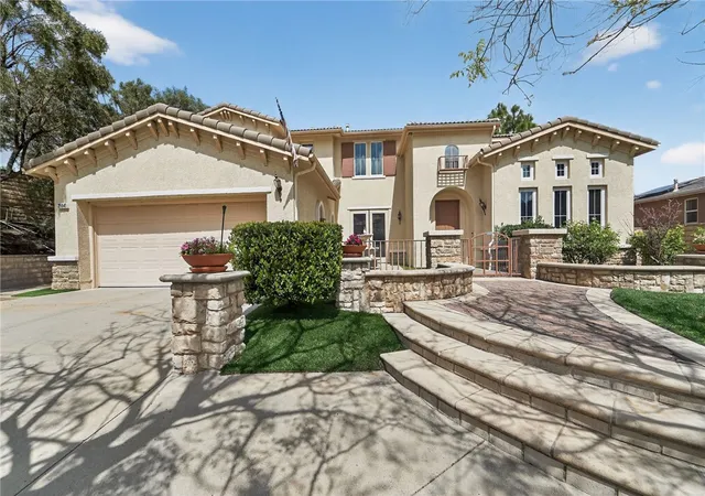 2nd image of 25941 Verandah Ct, Stevenson Ranch, CA 91381 | MLS# SR26072308