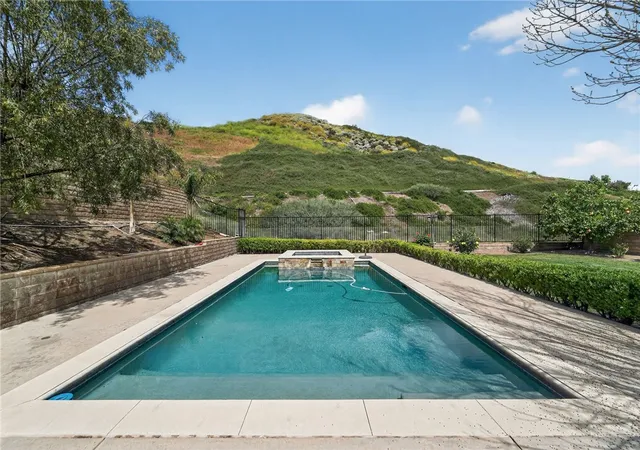 32nd image of 25941 Verandah Ct, Stevenson Ranch, CA 91381 | MLS# SR26072308