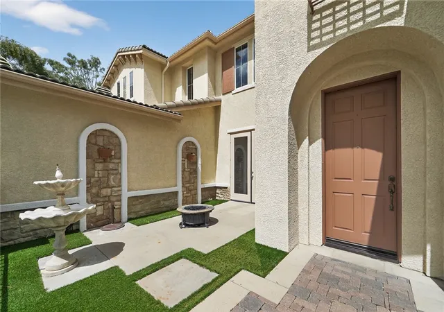5th image of 25941 Verandah Ct, Stevenson Ranch, CA 91381 | MLS# SR26072308