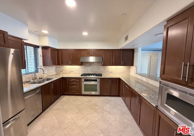 Photo 4 of Condo for sale at 8238 W Manchester Ave #308, Playa Del Rey, CA 90293 | MLS# 26673373 | Listing updated on 2026-10-30