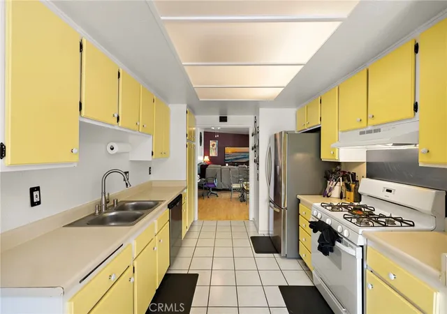 3rd image of 2928 Highlands, Spring Valley, CA 91977 | MLS# SW26072455
