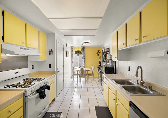 4th image of 2928 Highlands, Spring Valley, CA 91977 | MLS# SW26072455