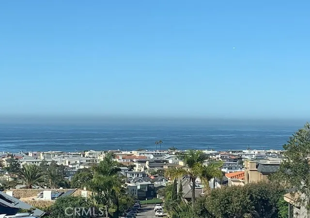 Homes for sale in Manhattan Beach, CA | 500 N Poinsettia Ave, Manhattan Beach, CA 90266 | MLS# SB26022712