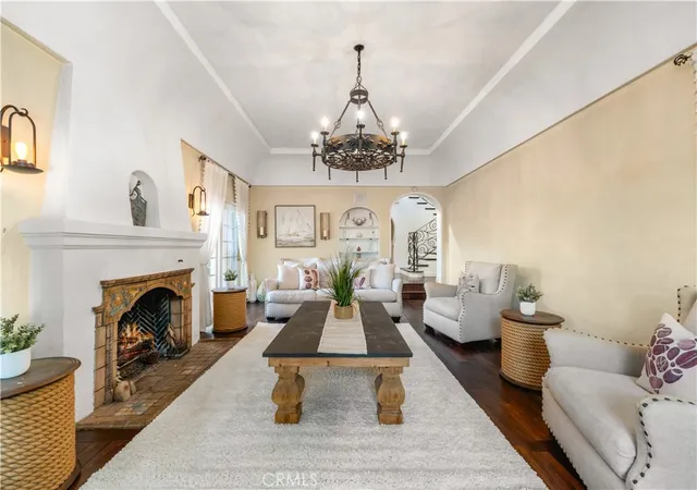 5th image of 828 S Sunset Canyon, Burbank, CA 91501 | MLS# GD26071627