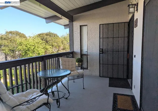 Photo 3 of Sale Pending at 19100 Crest Ave #24, Castro Valley, CA 94546 | MLS# 41129688 | Listing updated on 2026-10-04