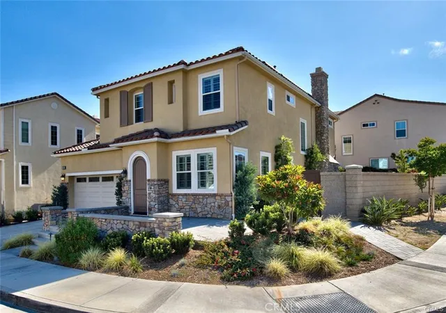 Photo 3 of Single family home for sale at 3929 Somerset Rd, Yorba Linda, CA 92886 | MLS# TR26072564 | Listing updated on 2026-04-09