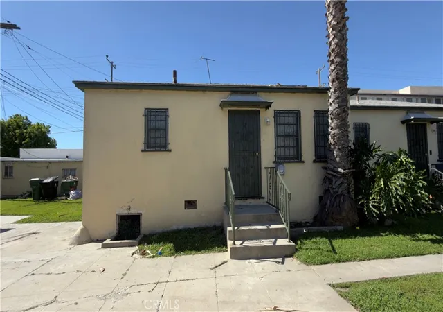 4th image of 1352 W 60Th, Los Angeles, CA 90044 | MLS# SR26072670