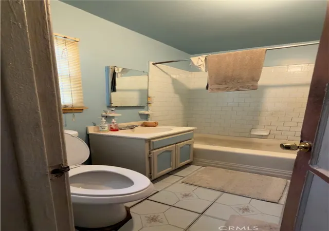 5th image of 1352 W 60Th, Los Angeles, CA 90044 | MLS# SR26072670