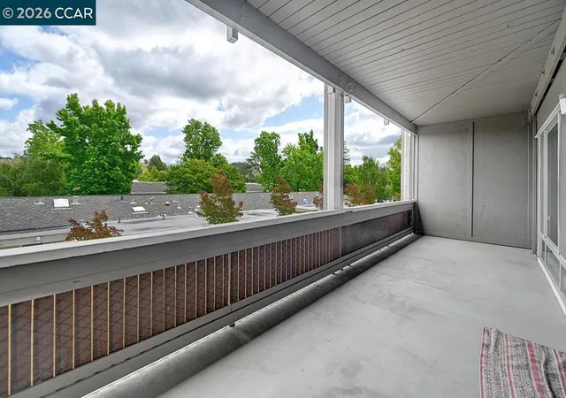 Homes for sale in Walnut Creek, CA | 1216 Running Springs Rd #6, Walnut Creek, CA 94595 | MLS# 41129713