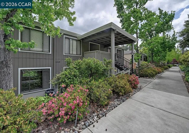 Homes for sale in Walnut Creek, CA | 1216 Running Springs Rd, Walnut Creek, CA 94595
