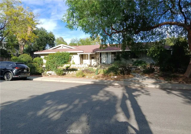 1st image of 1662 Denver, Claremont, CA 91711 | MLS# SW26072731