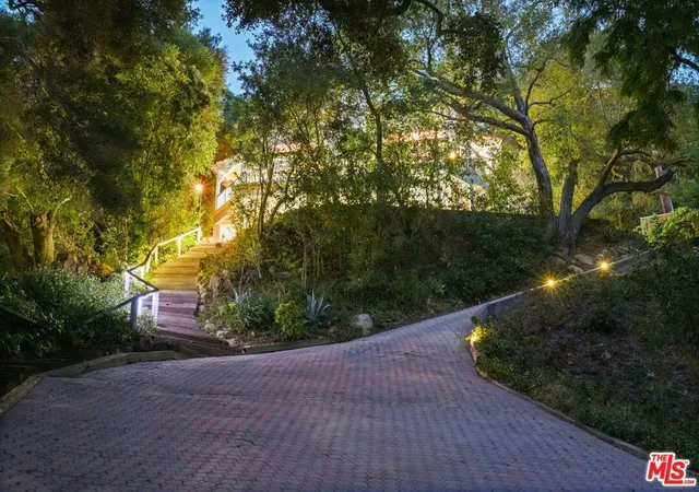Homes for sale in Topanga, CA | 774 Old Topanga Canyon Rd, Topanga, CA 90290 | MLS# 26673507