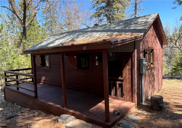 Photo 3 of Single family home for sale at 41 Stetson Crk, Angelus Oaks, CA 92305 | MLS# IG26072589 | Listing updated on 2026-09-28
