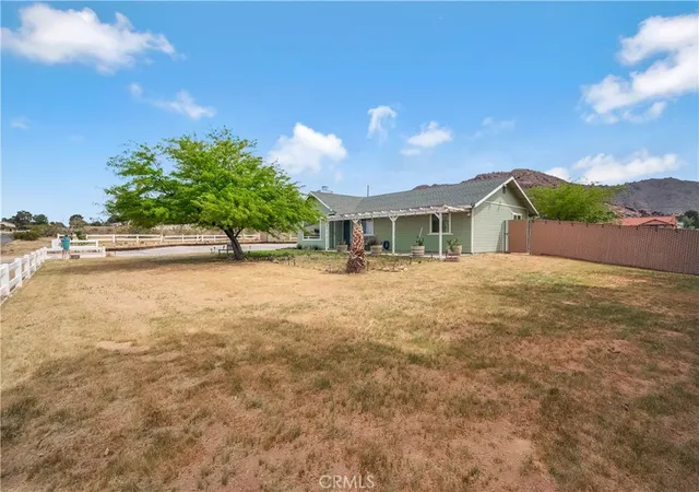 4th image of 17133 Mesquite Rd, Apple Valley, CA 92307 | MLS# SR26072754