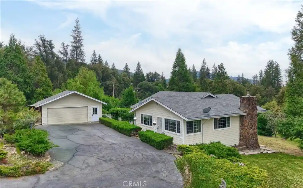 Single family home for sale at 5672 Pautzke Ct, Mariposa, CA 95338 | MLS# MP26071492